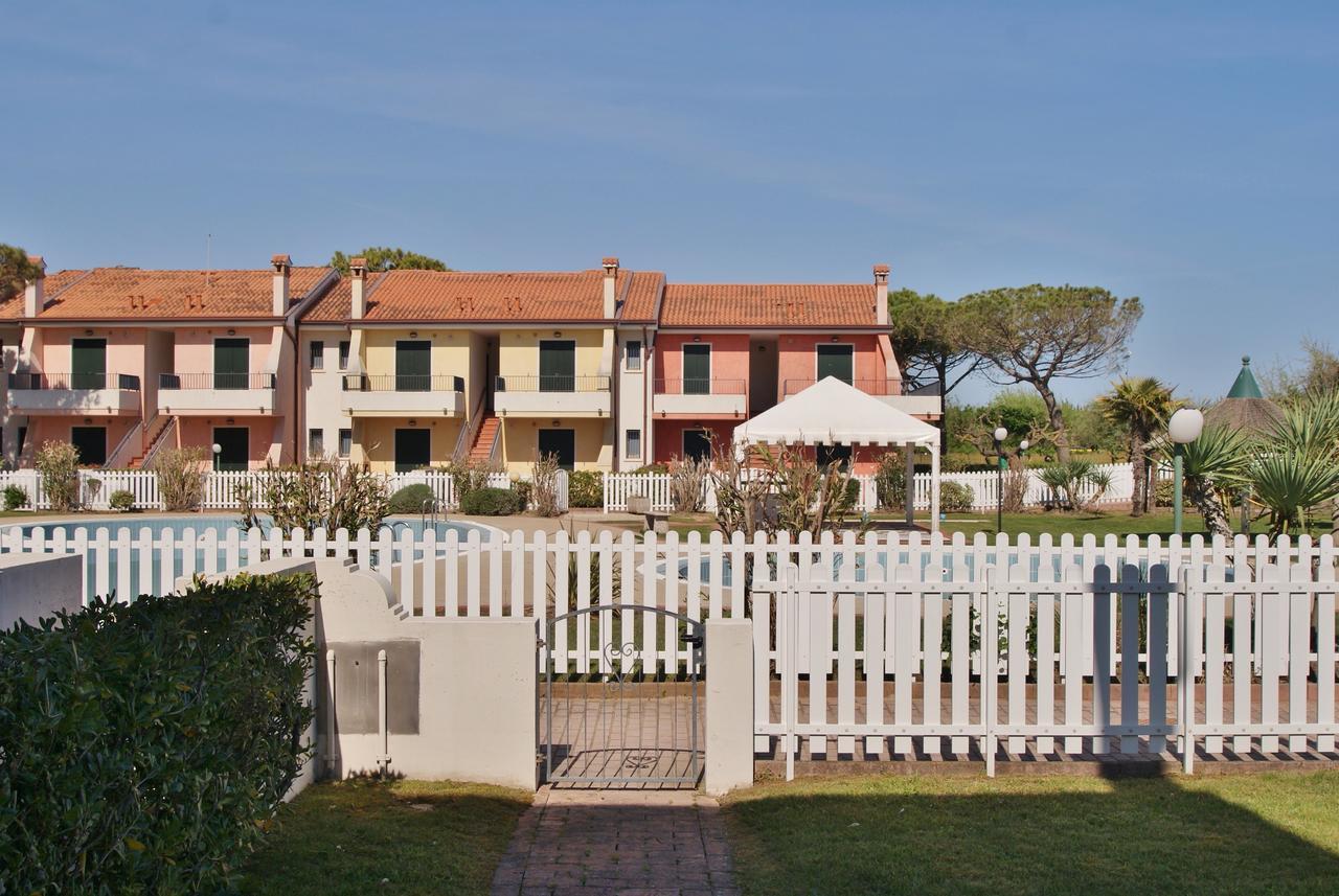 Appartamenti In Residence Portosole E Residence Tamerici Con Piscina-Cavallino Treporti Ngoại thất bức ảnh