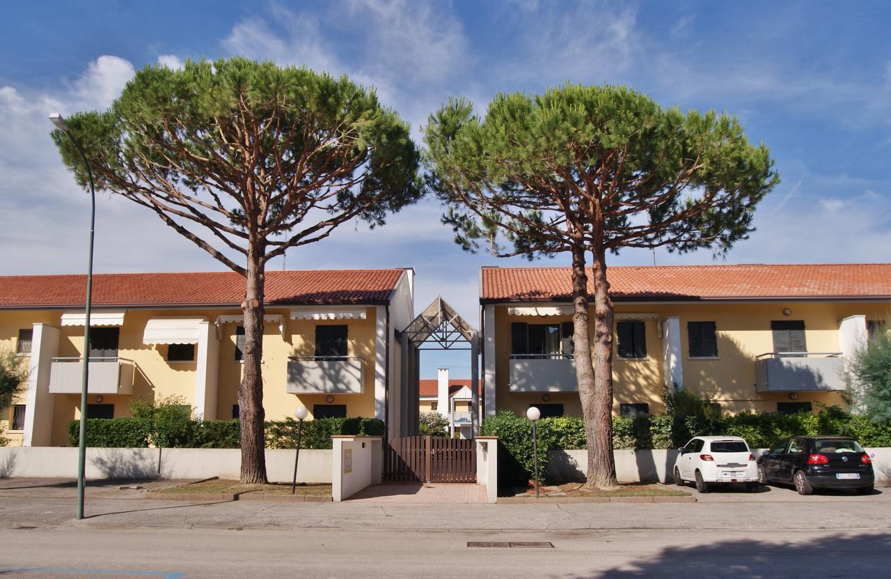Appartamenti In Residence Portosole E Residence Tamerici Con Piscina-Cavallino Treporti Ngoại thất bức ảnh